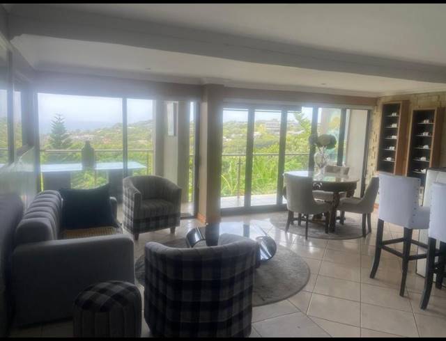 6 BEDROOM HOUSE FOR SALE IN SALT ROCK